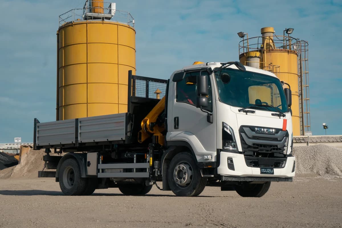 Isuzu 10 / 14 ton
